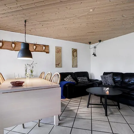 Tatil Evi For The Family In Quiet Surroundings *